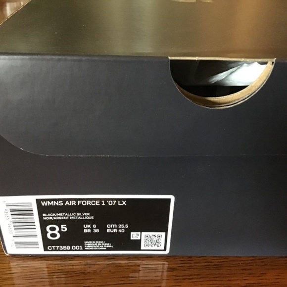 Nike Air Force 07 LX NWOT - Picture 6 of 6